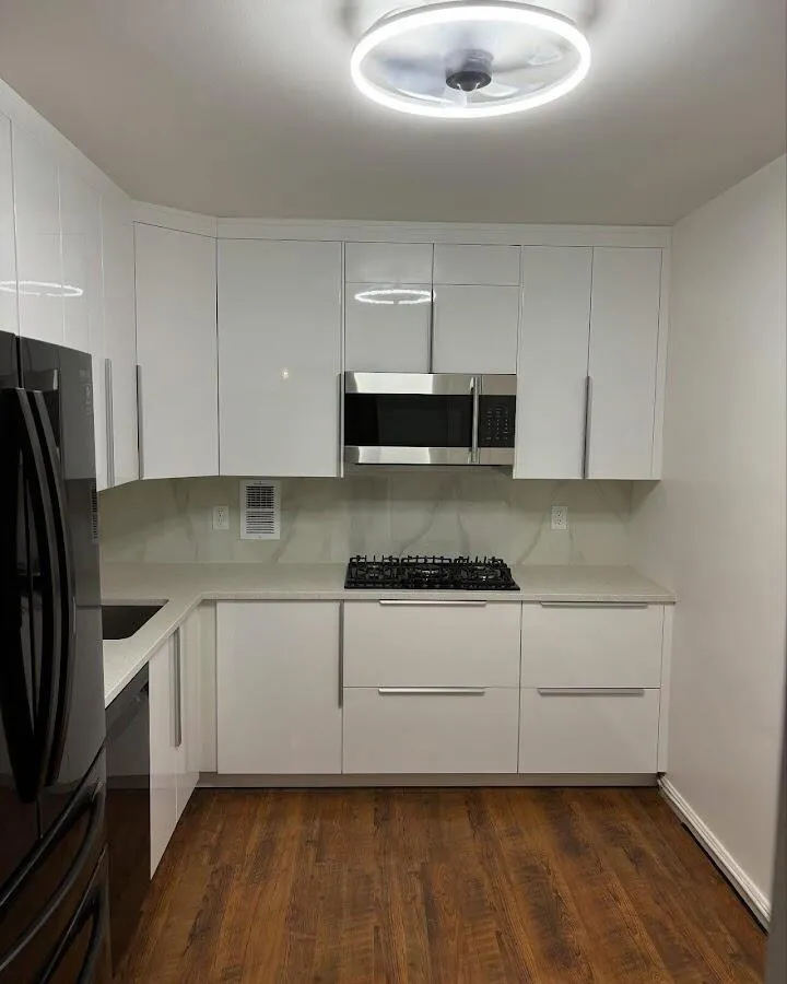 Renovated kitchen with quartz countertops in Elmwood Park